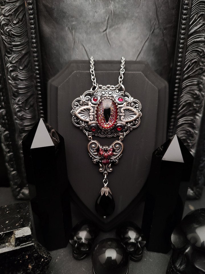 Eye Painted Amulet - Sanguine product image (1)