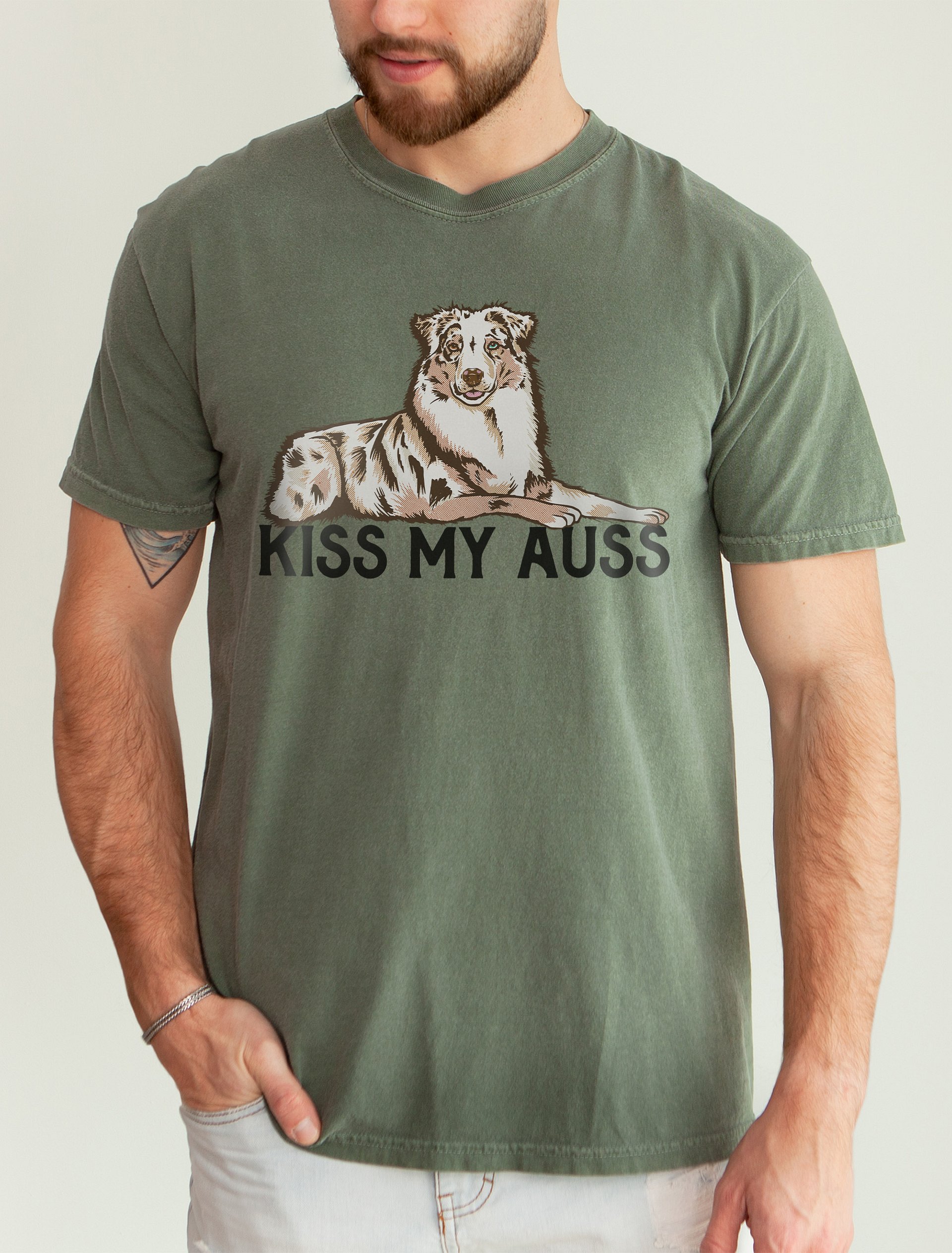 Kiss My Auss | T-Shirt for Australian Shepherd (Red Merle) Dog Owners product image (2)