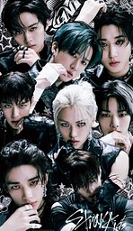 Stray Kids