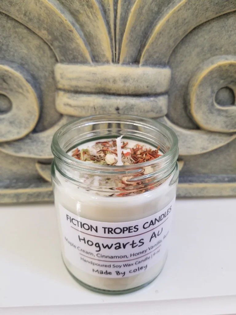 Hogwarts AU Candle (Fiction Tropes Candles) product image (3)