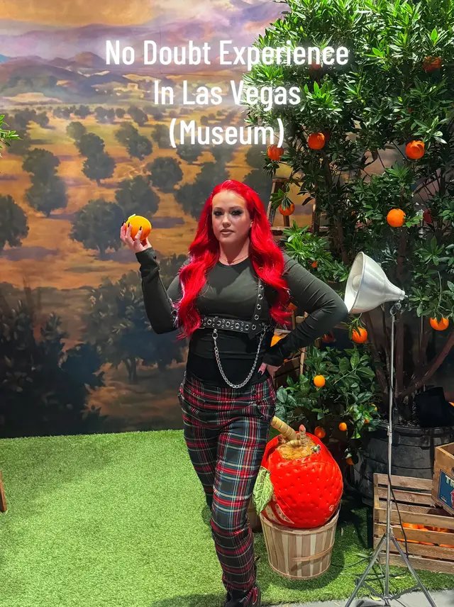 Walked straight into the multiverse of my 2000s soul today 🖤 Standing in the sets that raised me — the era that taught me rebellion could be glamorous and softness could have an edge. Funny how the universe keeps circling me back to No Doubt lately… nothing is ever just a coincidence. ✨ hashtags: no doubt, gwen stefani, venetian las vegas, vegas experience, immersive museum, dark beauty, alt fashion, y2k aesthetic, ghost girl diaries, sign from the universe, synchronicity, full circle moment @No Doubt @Gwen Stefani #nodoubt #gwenstefani 