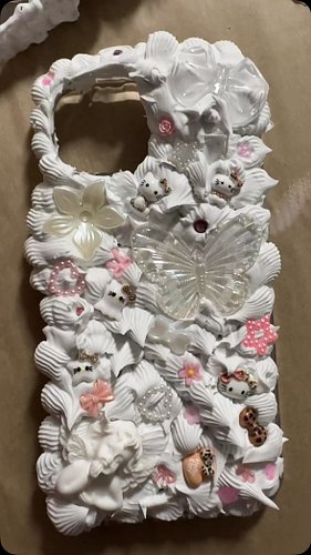 best 5 hours ever!! i want to do more customs soon sigh #decoden #junkcase #explore #mintiemisu #kawaii