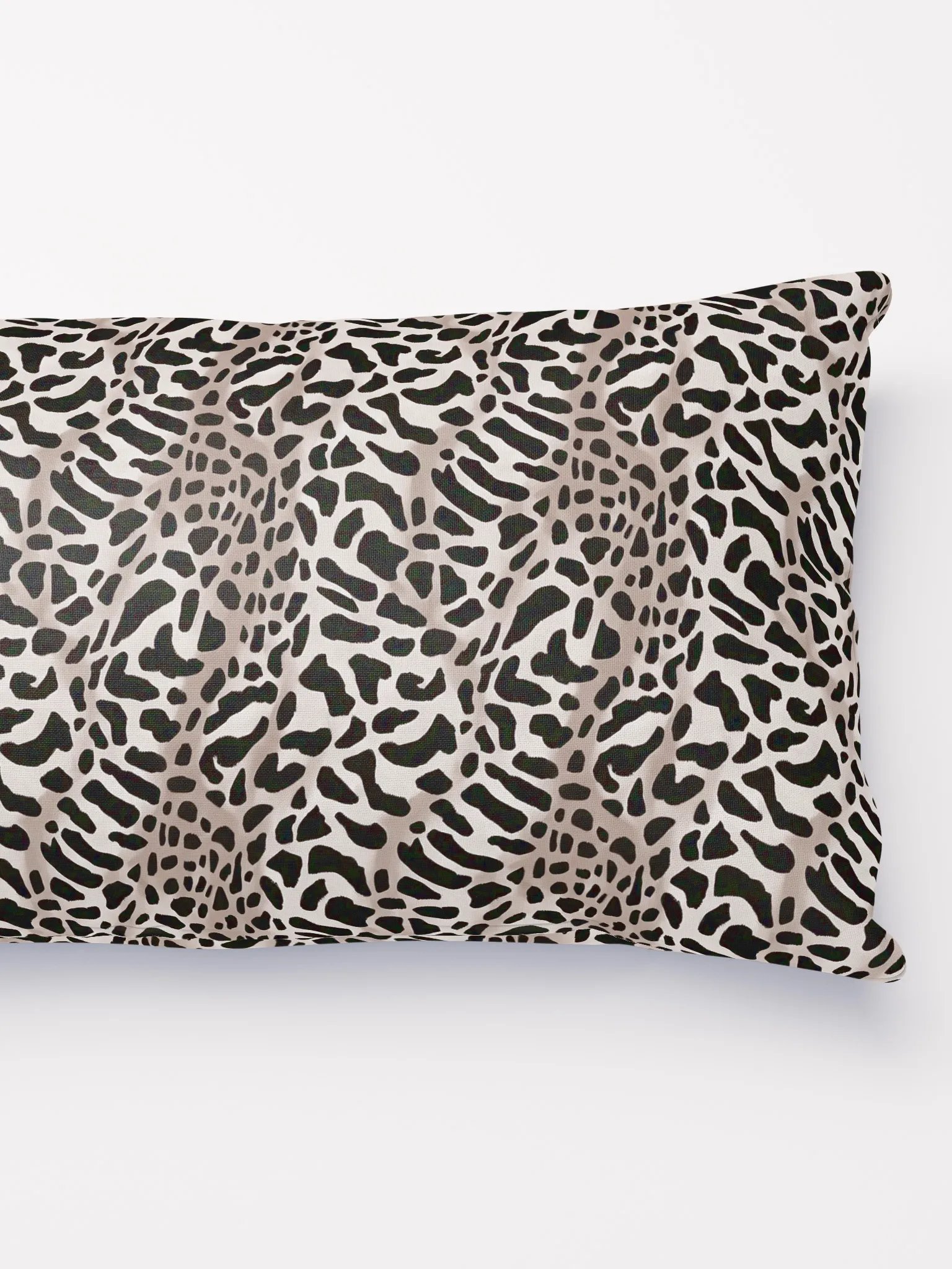 Cafe Giraffe Pillow product image (5)