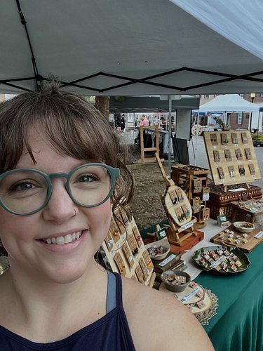 I’ll be at the farmers market until noon today! Come see me!