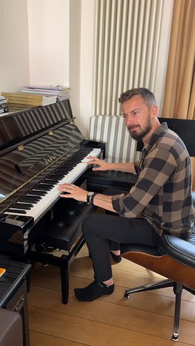 Learning piano in 7 days, week 32 of #53skills interstellar