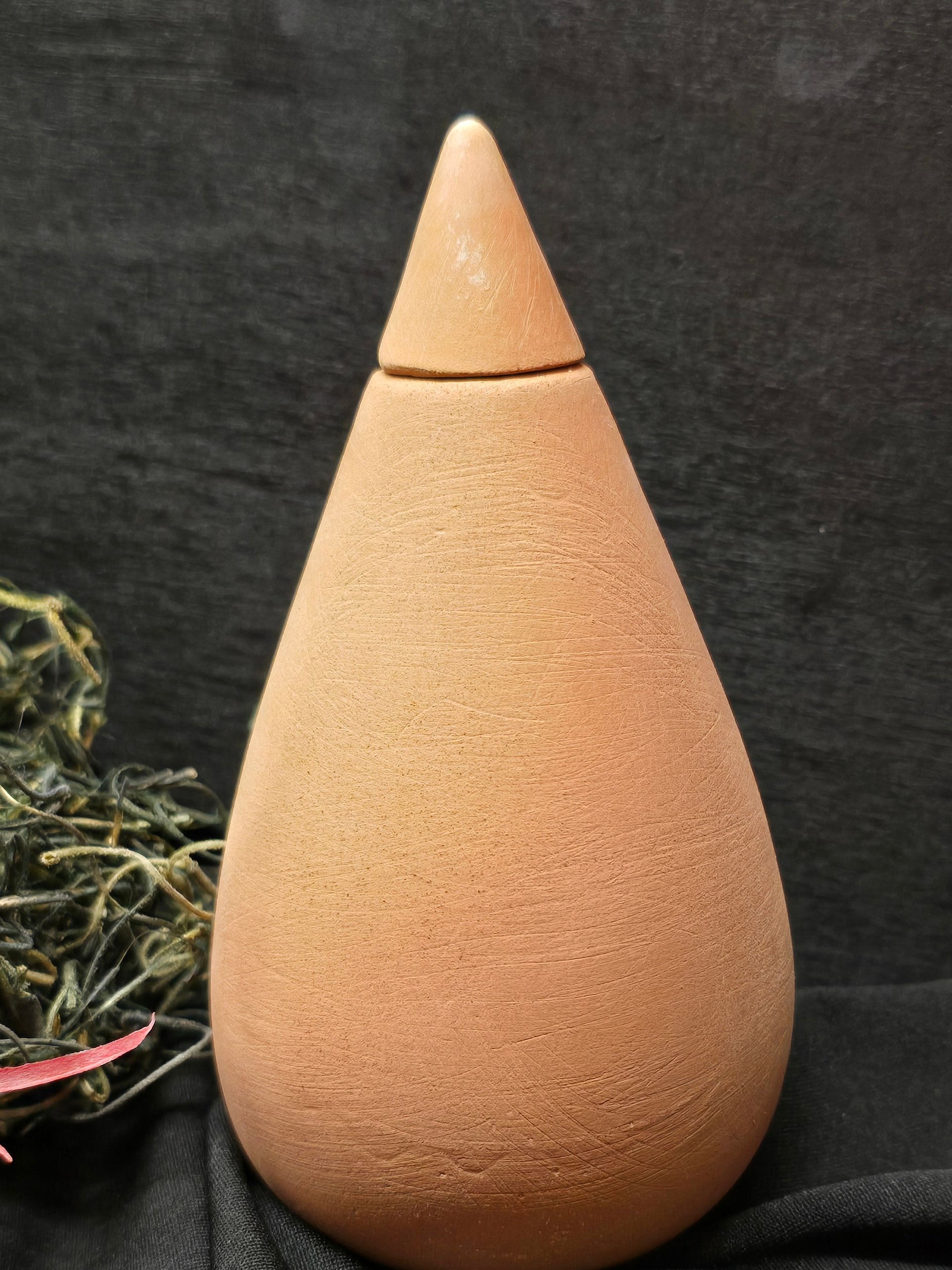 Terracotta Olla Watering Pot, Self Watering Garden Irrigation, Water Saving Olla for Raised Beds, Planters & Gardens (8oz) product image (2)