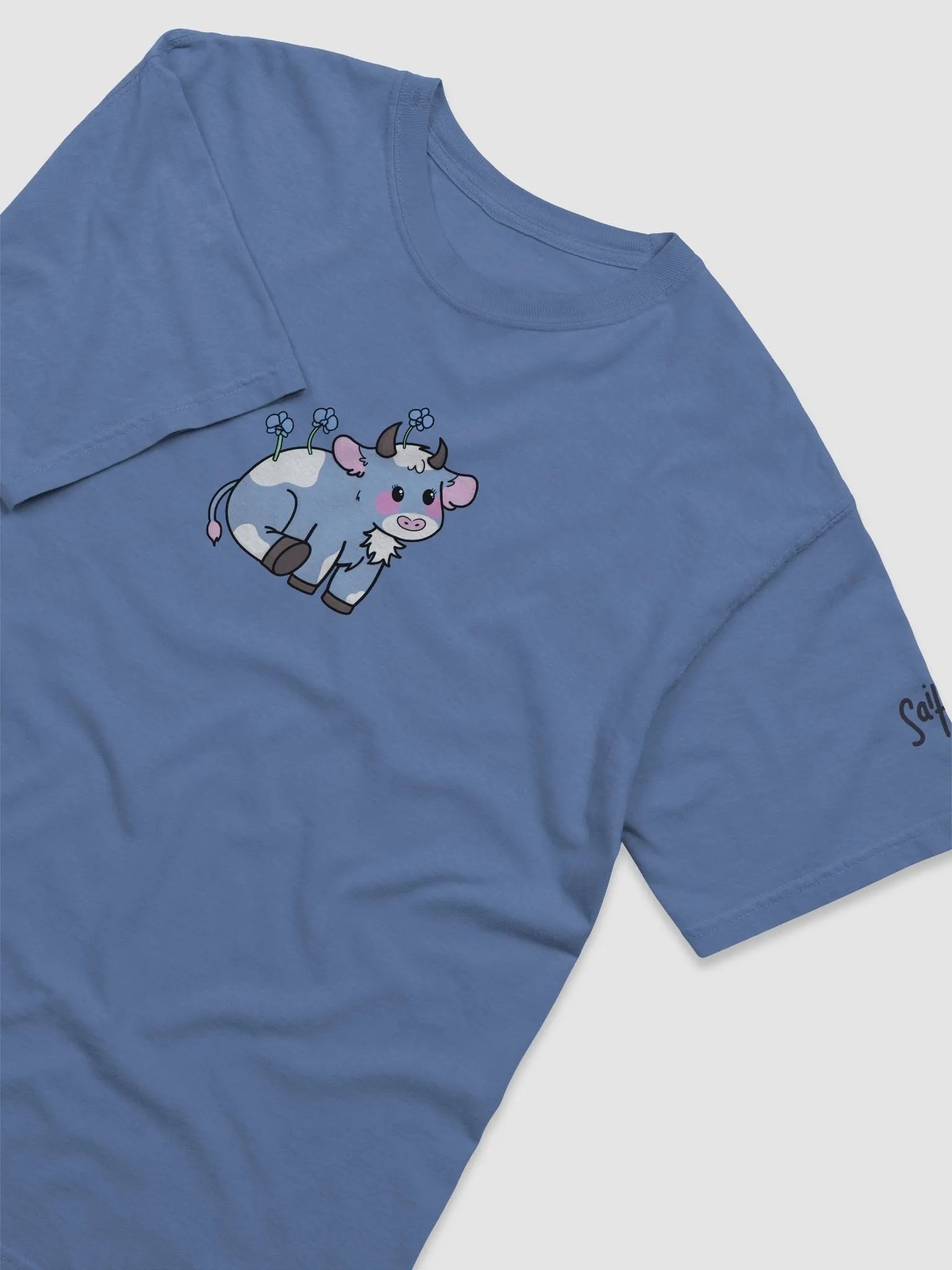Bloo Orchid Cow T-Shirt product image (3)
