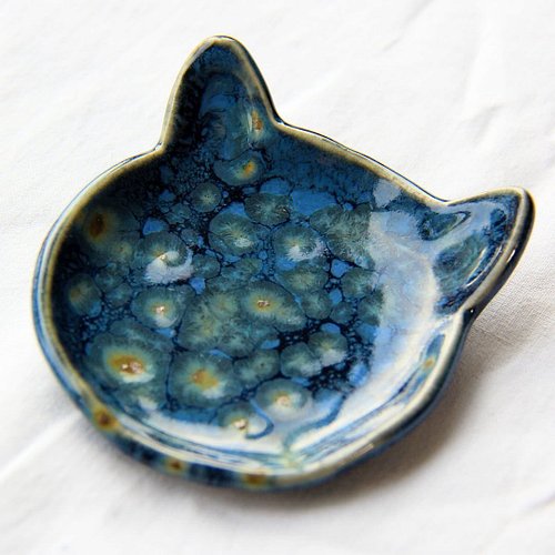 I’ve been busy not only in the kitchen, but in my pottery studio! 🙀 These handmade ceramic cat trinket plates are now up for ...