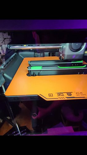 Favorite new build plate for X2D and A1. @biqu_makers now I need dark purple 💜🤙🏽