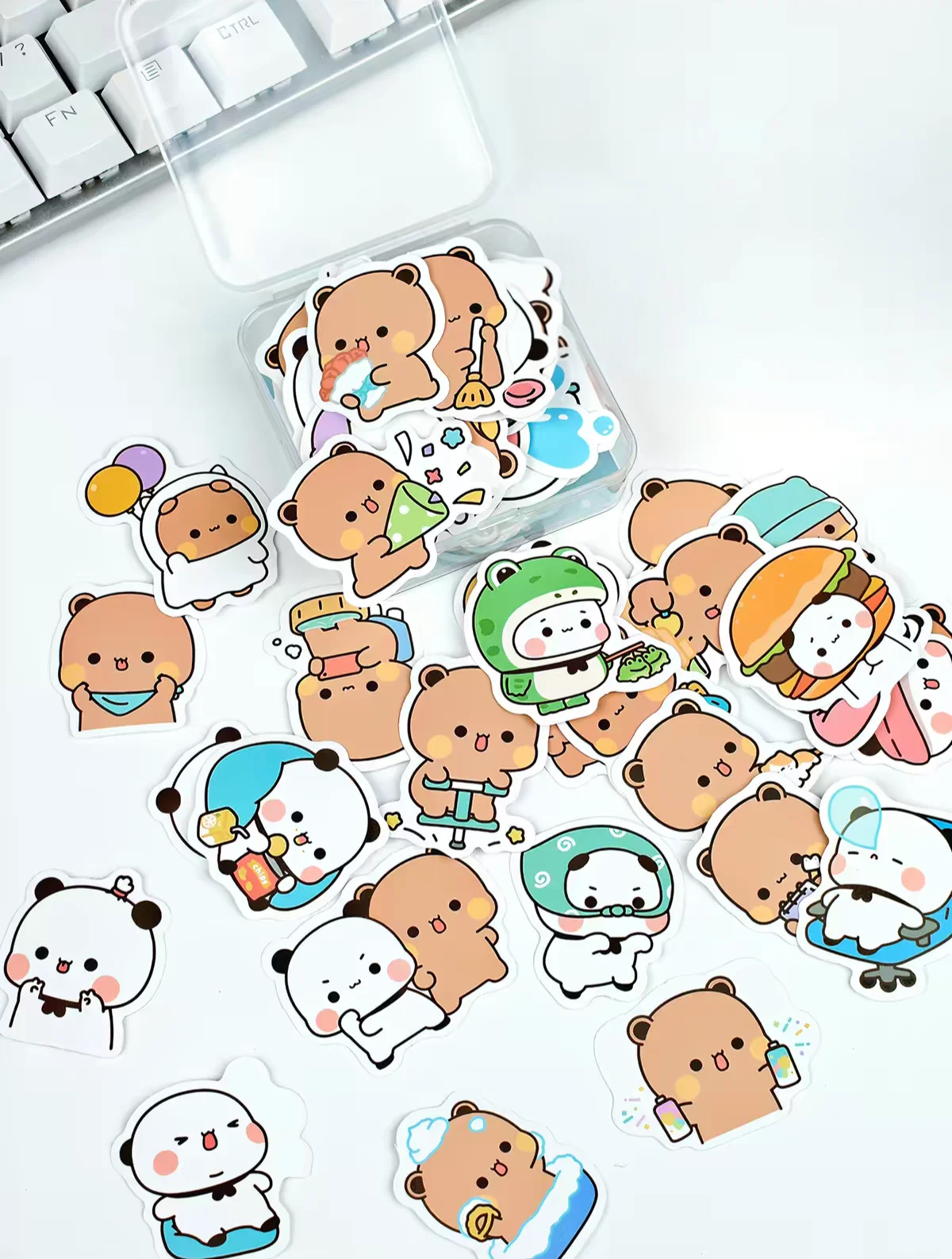 Bubu Dudu Keychain + Stickers 80 Units product image (6)