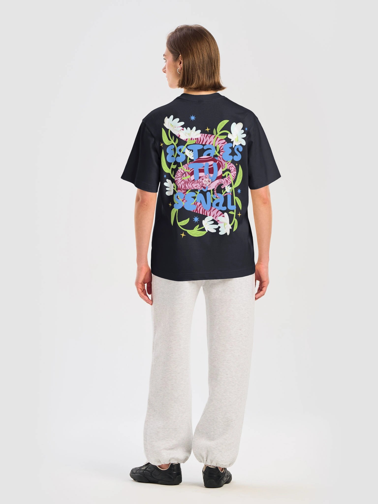 Camiseta oversize "Esta es tu señal" product image (1)