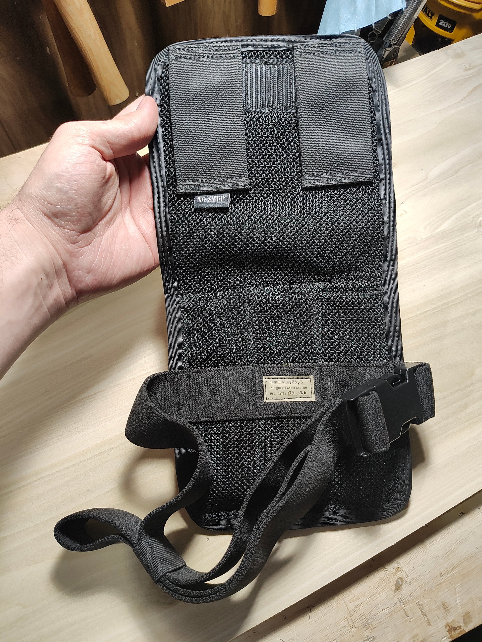 'Ready to ship' Gen-1 Drop leg MP5 Pouch, Black product image (5)