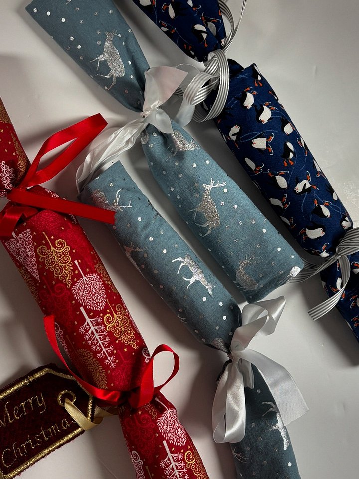 Festive Duo Christmas Cracker product image (1)