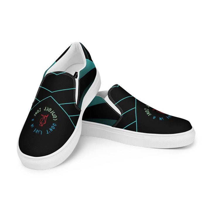 'Don't Live in a Comfort Zone' Men's Slip-On Canvas Shoes product image (1)