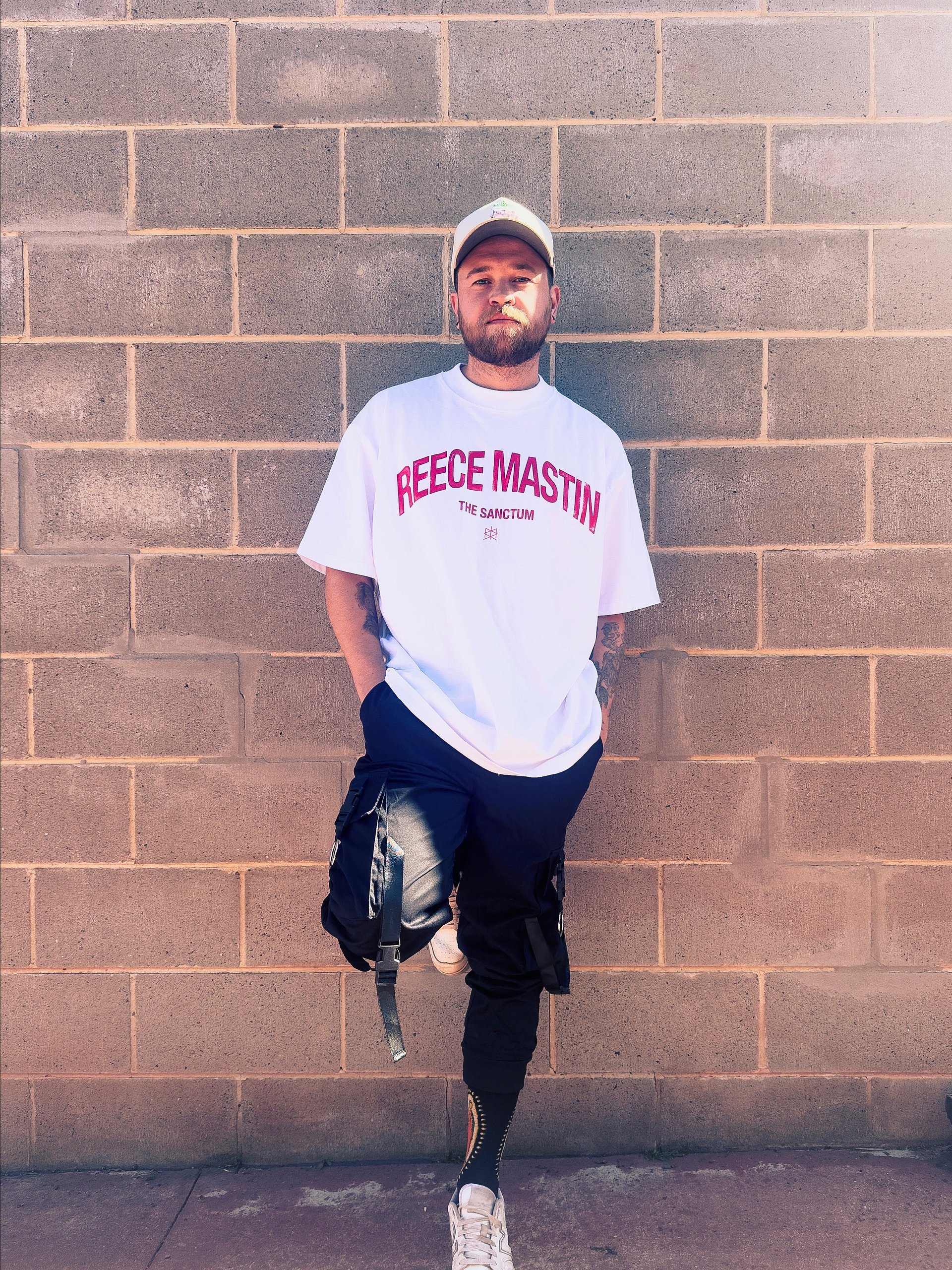 Sactum Tee product image (3)