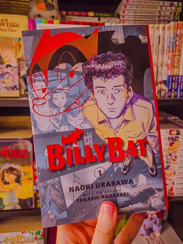 The highly anticipated new series Billy Bat from author Naoki Urasawa is here!!! 🦇🦇🦇🦇

Excited to dive into this one and see ...