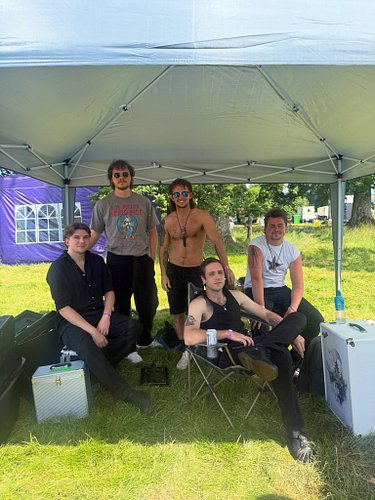 DOUNE THE RABBIT HOLE- WE’RE READY FOR YOU! 🐰
We can’t wait to get on stage, if you thought it was a hot day we’re going to m...