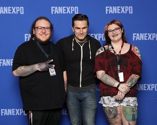 Sometimes your Girlfriend and her mom decide you never do anything for yourself, so they pay for you to get a picture with th...