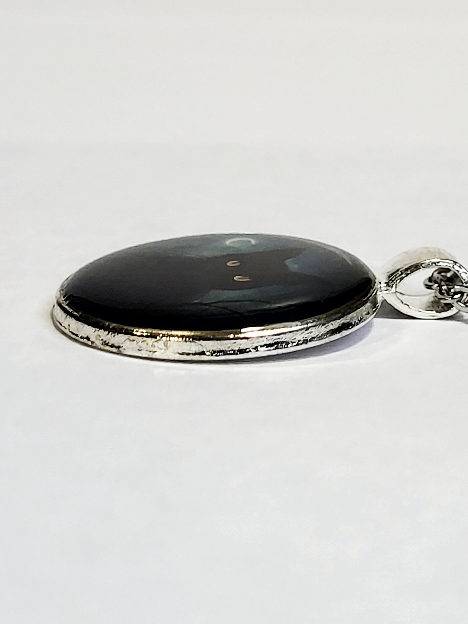 Familiar's Gaze Black Cat Pendant product image (3)