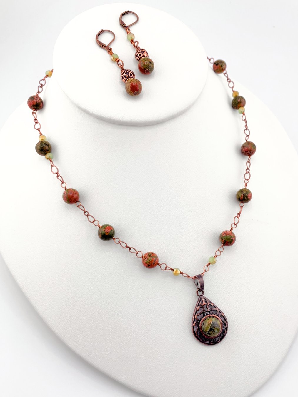 Unakite and Antique Copper Beaded Pendant Necklace, Bracelet, and Earrings Set product image (3)
