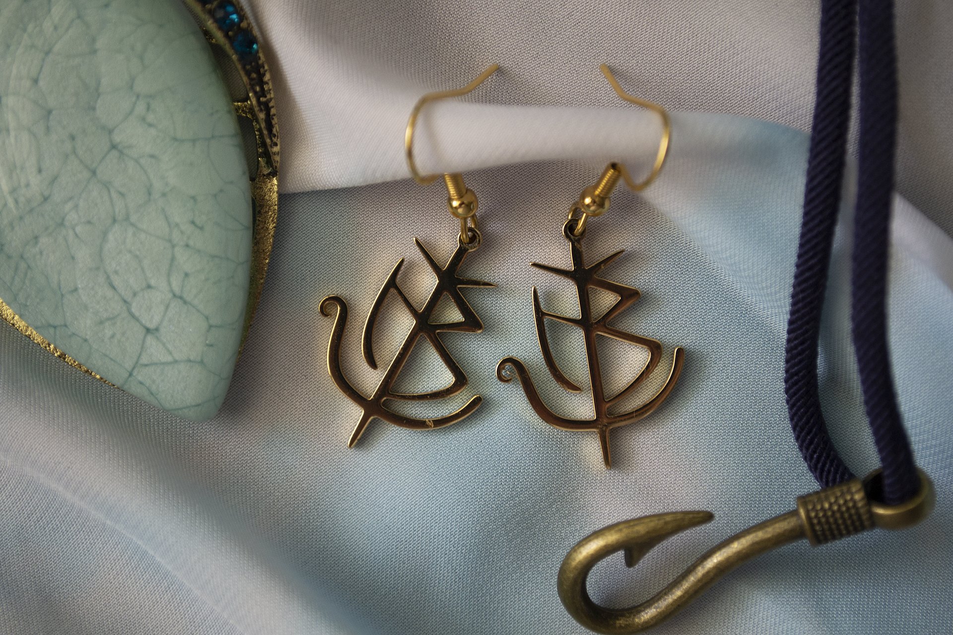 VANDERHEIM BOATHOUSE EARRINGS product image (1)