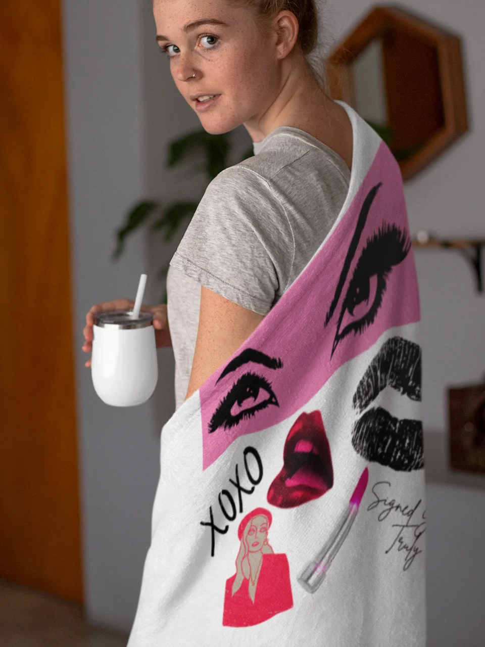 "XOXO" Collage Throw Blanket product image (3)