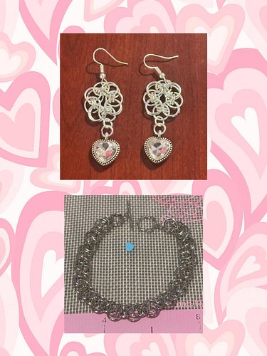 Chainmail Jewelry 💖⛓️
.
.
.
#chainmaillejewelry #handmadejewelry #chainmail #chainmaille