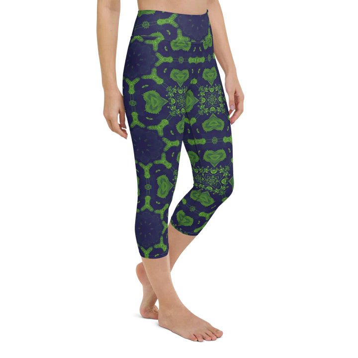 Tropical Vibe Capri Leggings product image (1)