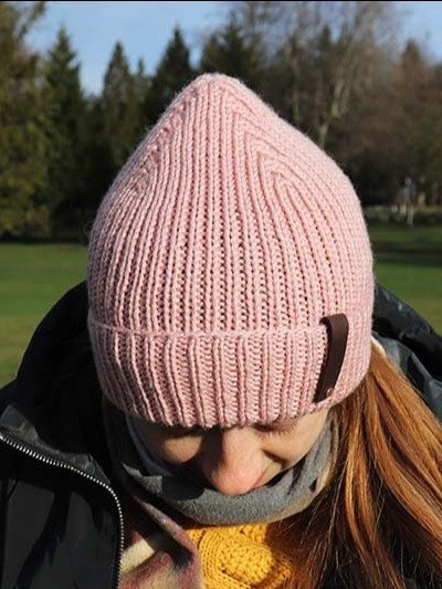 Queen Ribbed Winter Knit Hat Pattern product image (2)