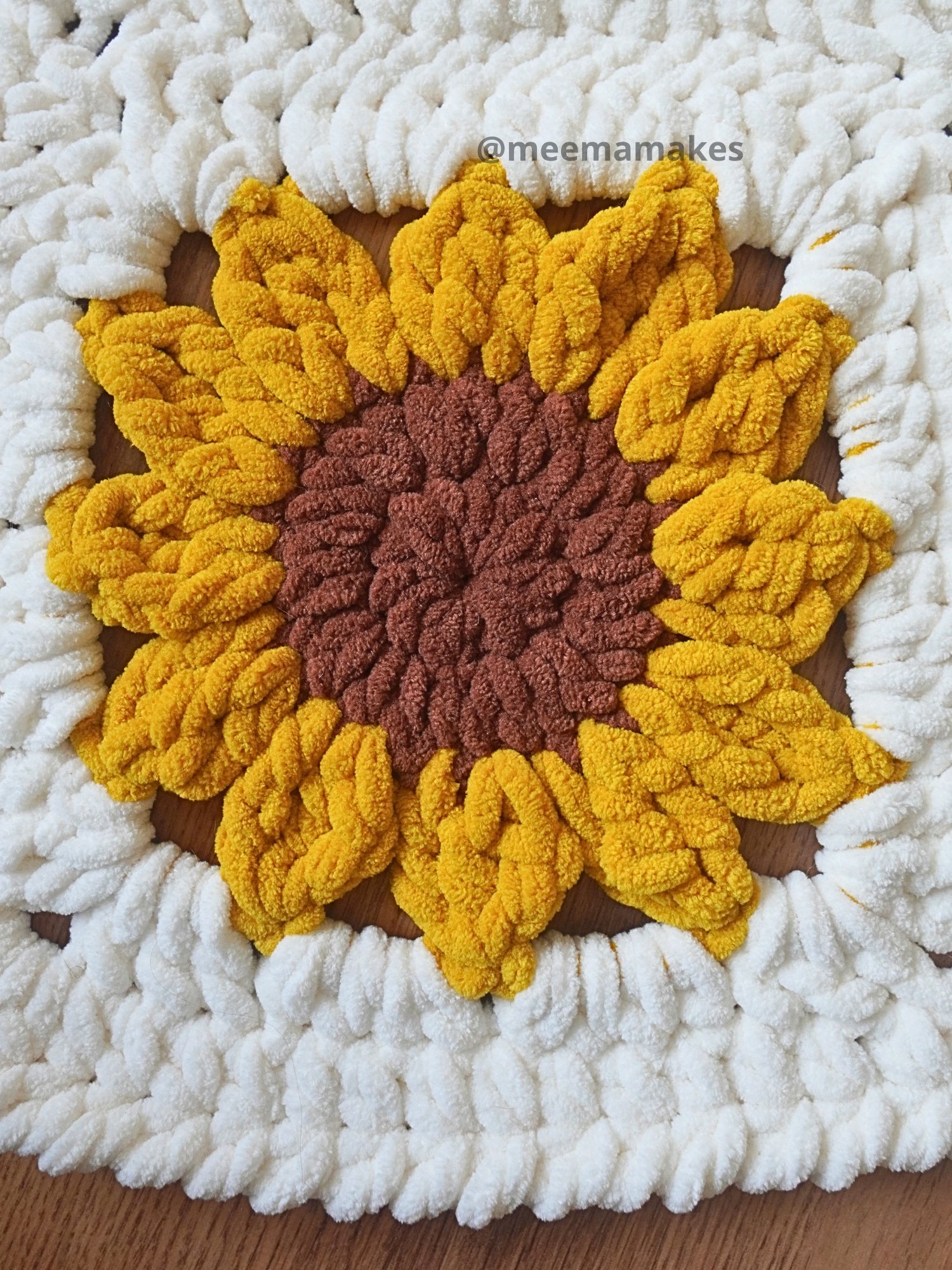 Sunflower Squish Blanket/Rug Pattern product image (3)
