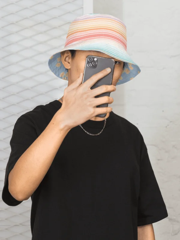 HAPPY DAISY REVERSIBLE BUCKET HAT - Wendehut mit Blümchen und Regenbogen in allen Grössen product image (4)