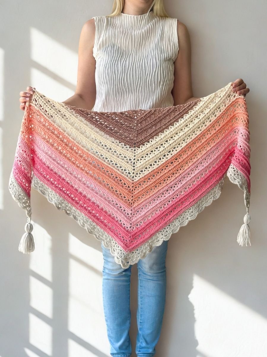 Dreamy Days Shawl product image (1)