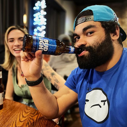 Never no to drinks. 

. 

HTTPS://www.nuni.fun

 #tshirt #tshirtdesign #tshirts #tshirtbusiness #tshirtdesigns #tshirtlovers ...