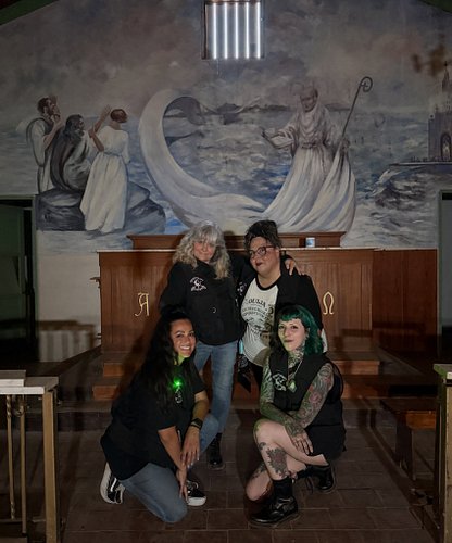 The Coven and my investigation inside the old Amboy church. Thank you for having us @visitamboy 

#ghosthunting #paranormal