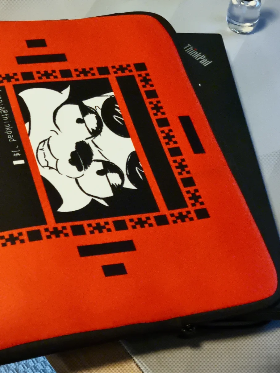 Xenia Laptop Sleeve product image (2)