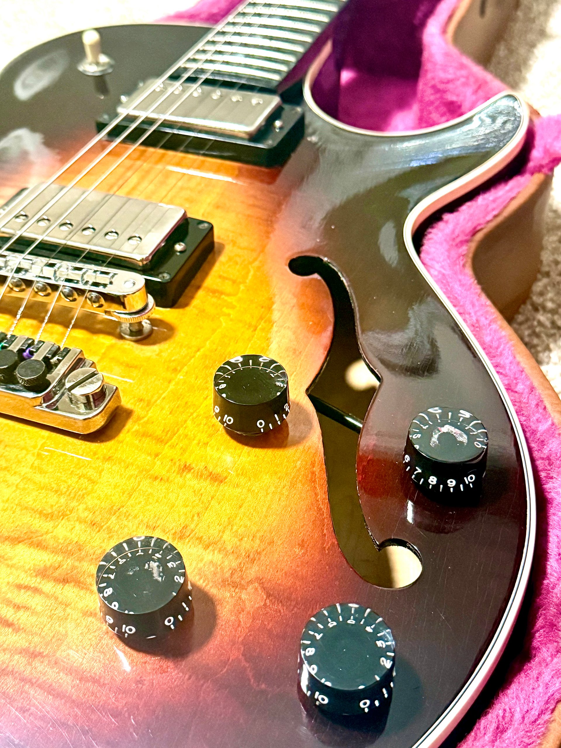 1982 Gibson "HOWARD ROBERTS FUSION #1" Tobacco Burst + OHSC product image (9)