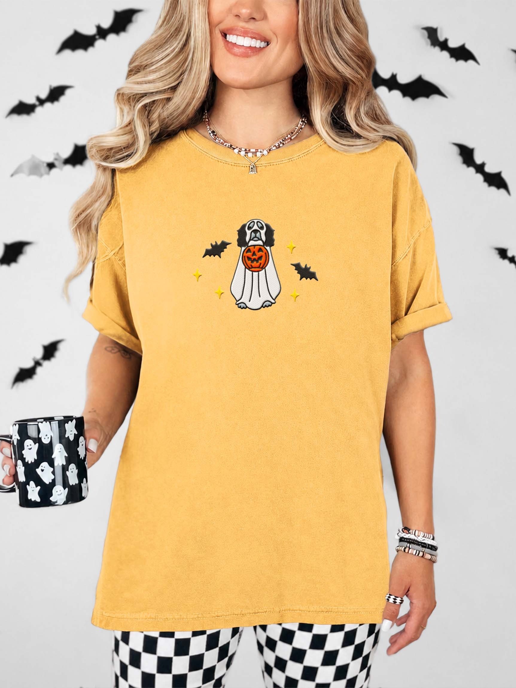 Halloween Working Cocker Spaniel(Blue Roan) Embroidered T-Shirt product image (2)