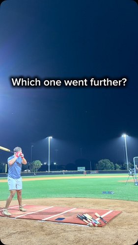 Which one went further?
#baseball #homerun #viral #fyp
