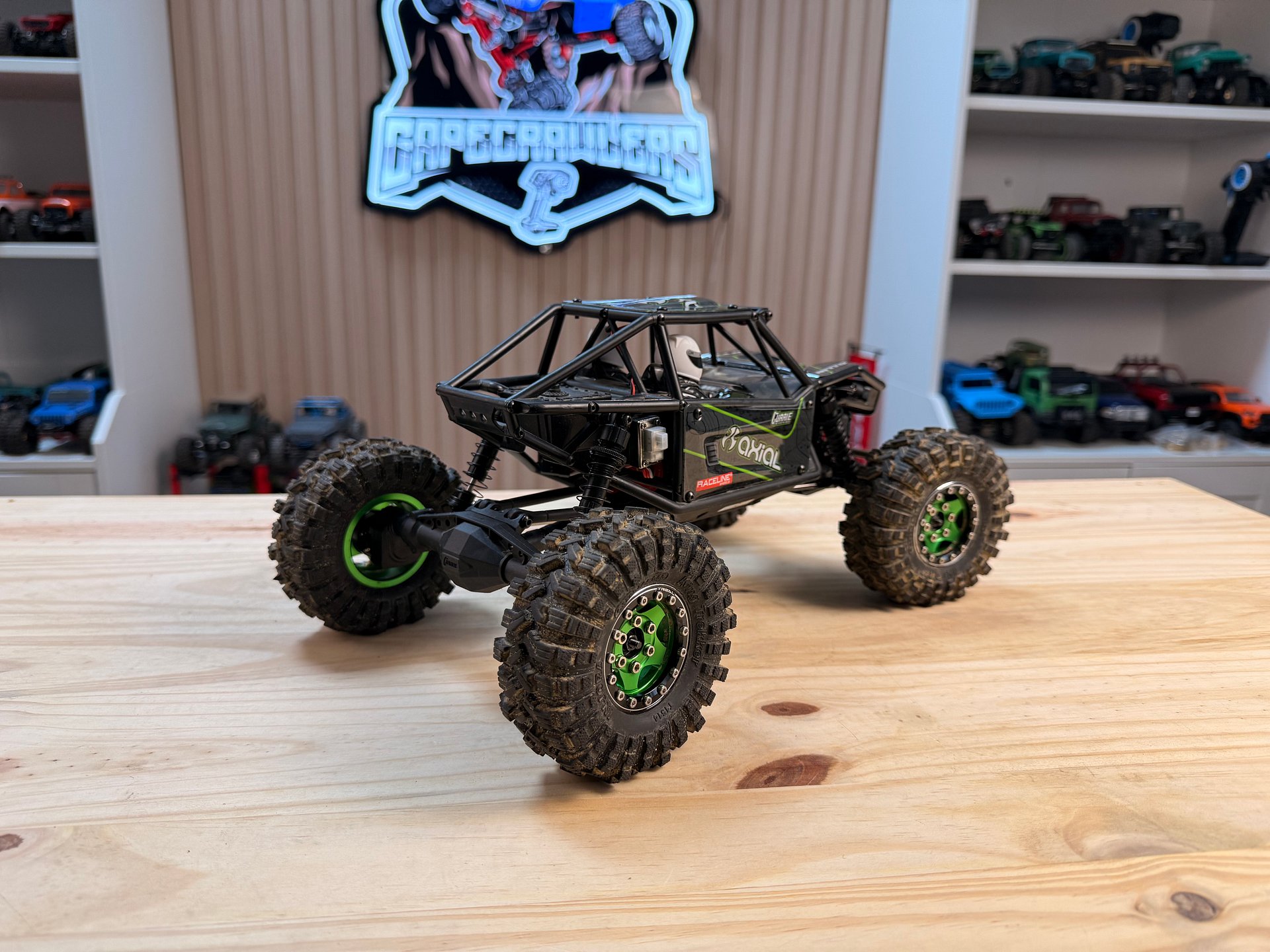 Axial UTB18 Capra with upgrades product image (2)