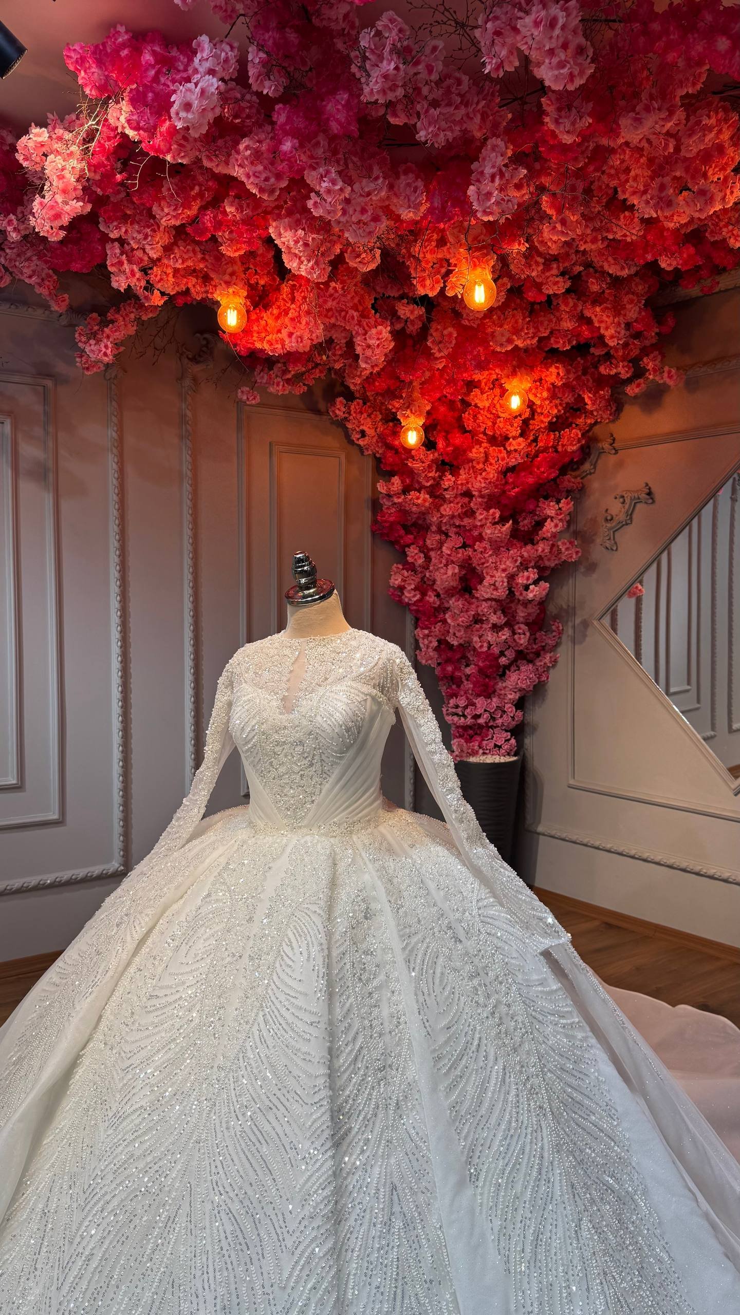 Wedding dress product image (2)