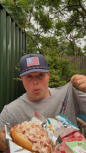 What are Boston & New England’s most iconic foods? @flagandanthemco is touring the country for their America 250 Food Tour to...