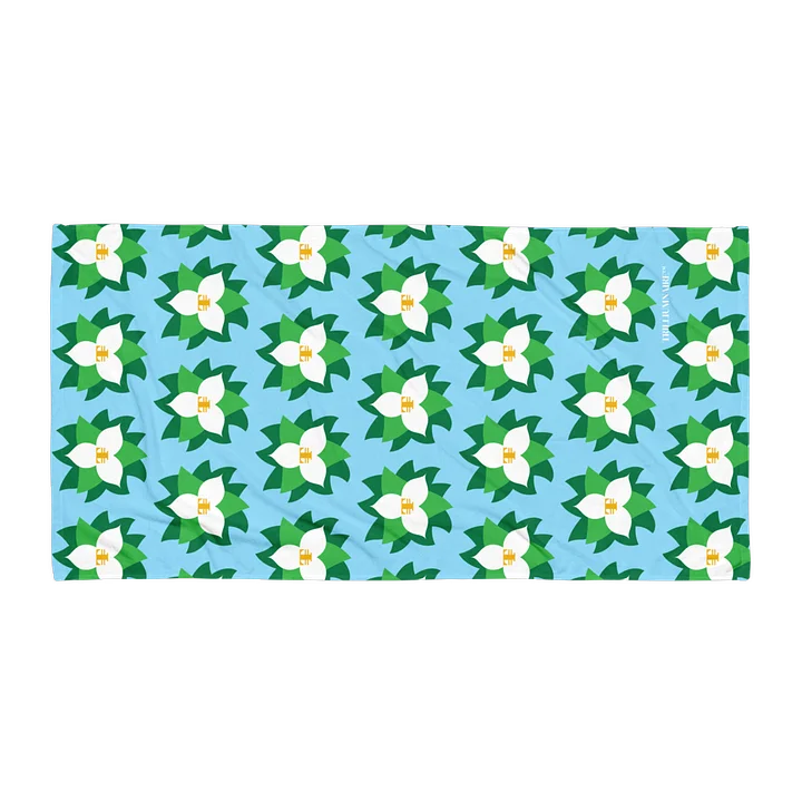 Trilliumnaire™ Full-Flower Beach Towel product image (1)