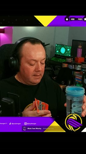 Rogue Energy is back on the stream ⚡

First taste test: Blood Orange 🍊

Cracked it open live during tonight’s Warzone stream ...