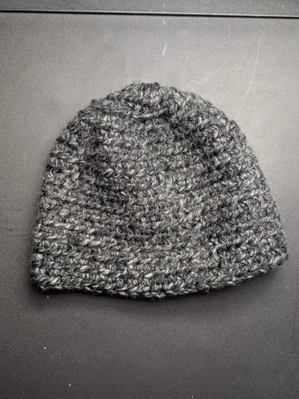 Beanie product image (1)