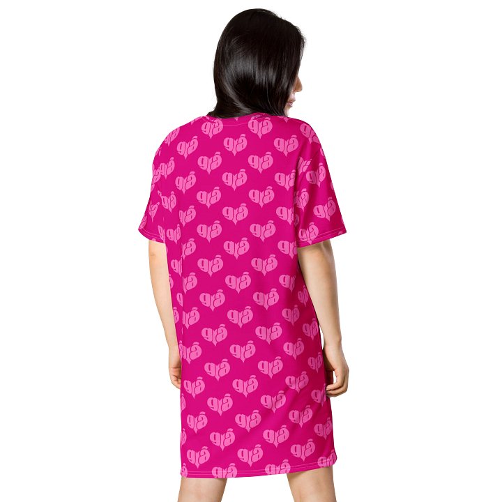 Grá Meaning Love 🩷 T-Shirt Dress product image (2)