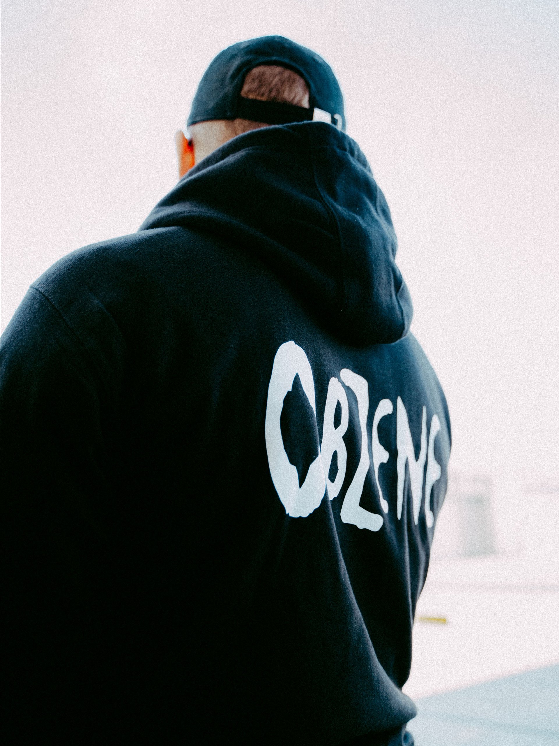 BLACK HOODIE LEGACY LOGO product image (4)