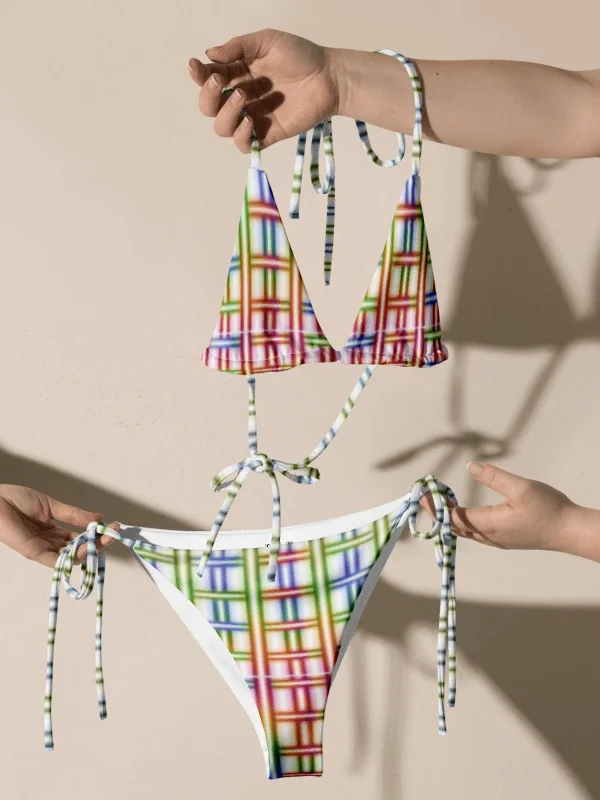 Symmetric Splendor Recycled Bikini Set Neon-Gitter: Geometrischer Regenbogen-Look product image (3)