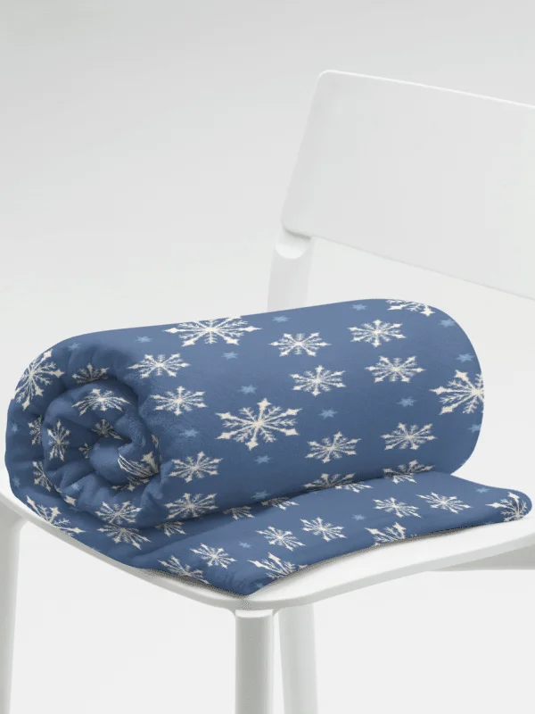 Cozy Fuzz: Printed Throw Blanket product image (5)