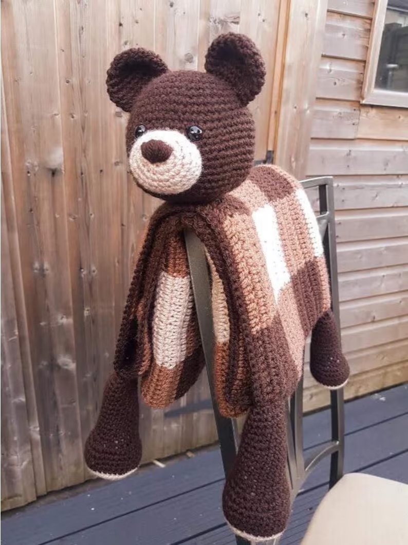 Woodland Bear Crochet Baby Blanket Pattern - Amigurumi Toy PDF Pattern - Crafting Happiness product image (6)