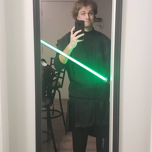 You'll find I'm full of surprises

#happyhalloween #halloween #starwars #lukeskywalker #lightsaber